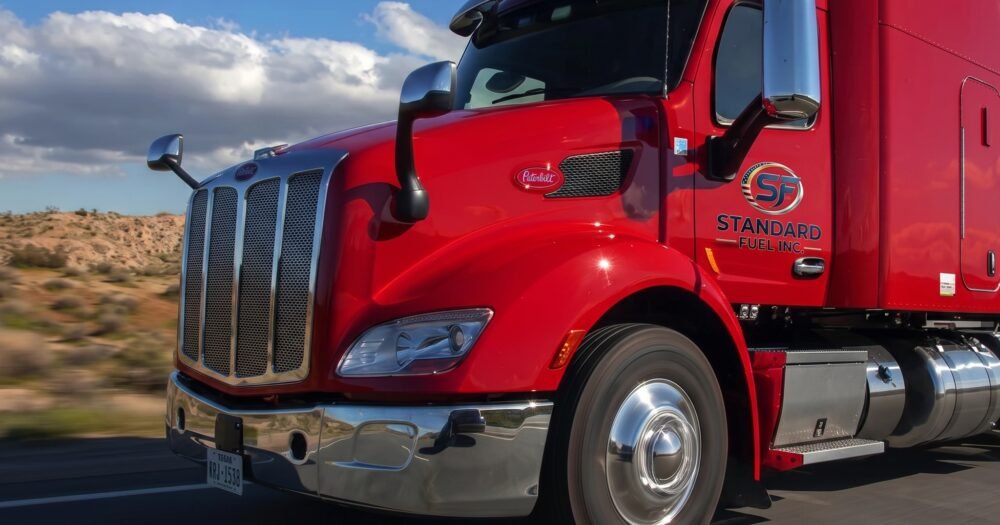 Recreate_image_trucks_logo_2K_202607210225